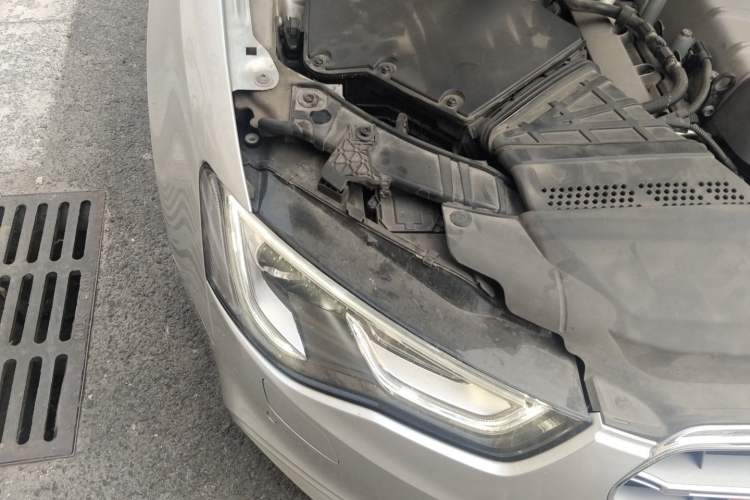 Used Audi S5 2012 S5 3.0T Sportback Engine Bay Right