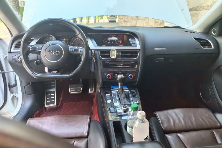 Used Audi S5 2012 S5 3.0T Sportback Center Console
