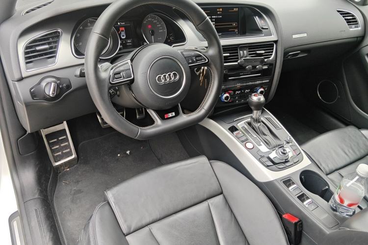 Used Audi S5 2012 S5 3.0T Cabriolet Center Console