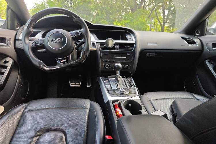 Used Audi S5 2012 S5 3.0T Sportback Center Console