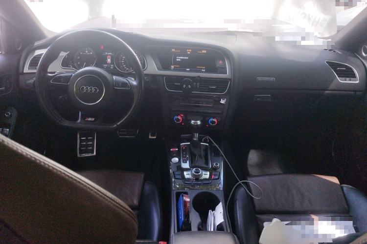 Used Audi S5 2012 S5 3.0T Sportback Center Console