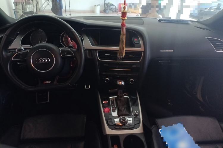 Used Audi S5 2012 S5 3.0T Sportback Center Console