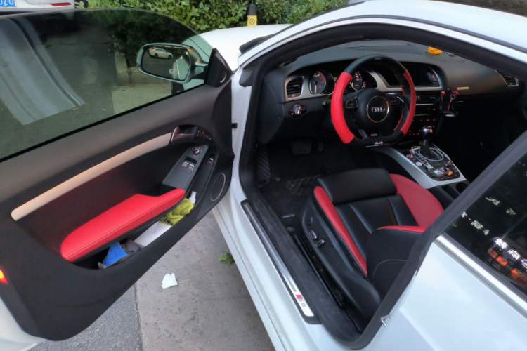 Used Audi S5 2012 S5 3.0T Coupe Driver Seat