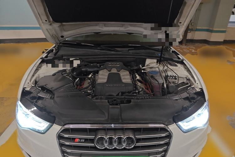 Used Audi S5 2012 S5 3.0T Cabriolet Engine Bay