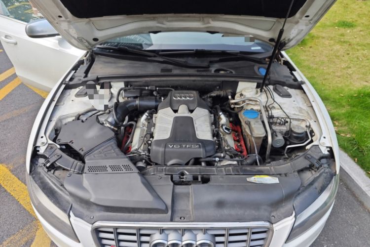 Used Audi S5 2012 S5 3.0T Sportback Engine Bay