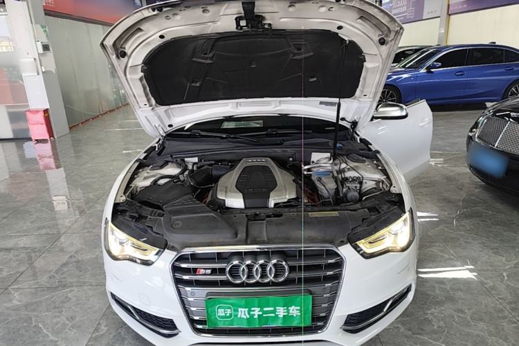 Used Audi S5 2012 S5 3.0T Sportback Engine Bay