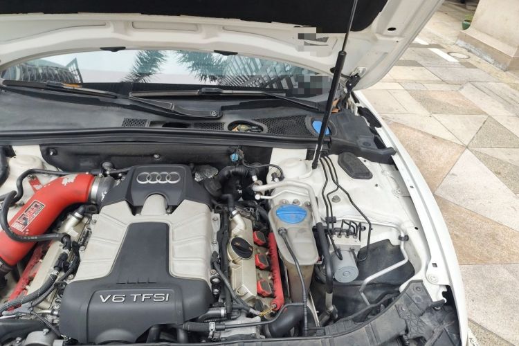 Used Audi S5 2012 S5 3.0T Cabriolet Engine Bay Left