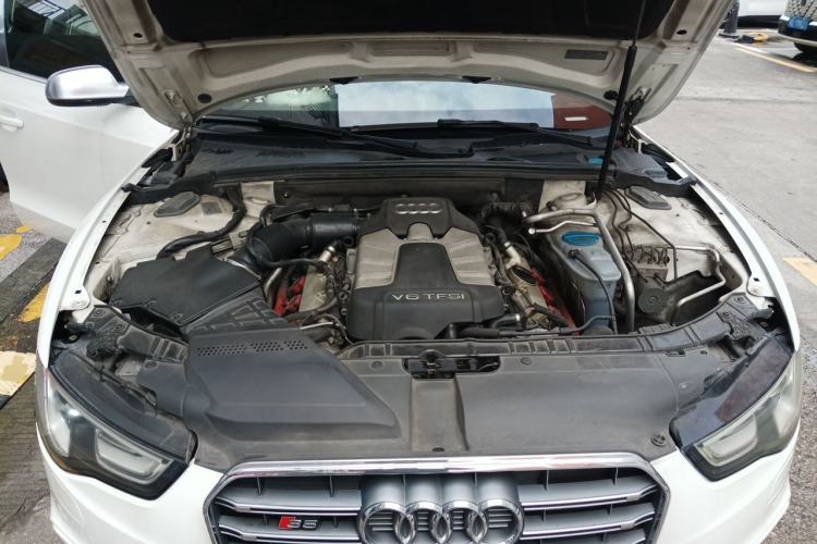 Used Audi S5 2012 S5 3.0T Sportback Engine Bay