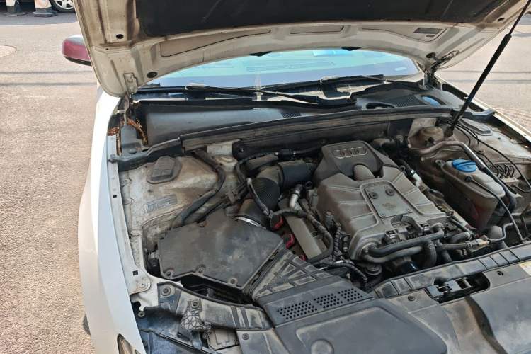 Used Audi S5 2012 S5 3.0T Sportback Engine Bay Right