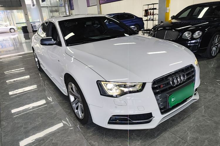 Used Audi S5 2012 S5 3.0T Sportback Front Right 45 Deg