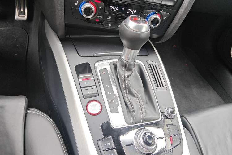 Used Audi S5 2012 S5 3.0T Cabriolet Gear Lever