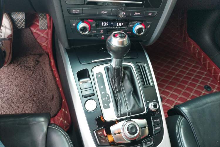 Used Audi S5 2012 S5 3.0T Coupe Gear Lever