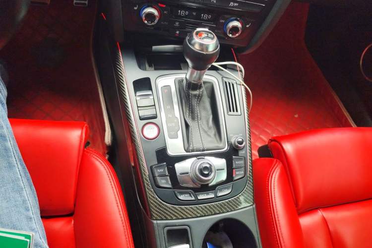 Used Audi S5 2012 S5 3.0T Cabriolet Gear Lever