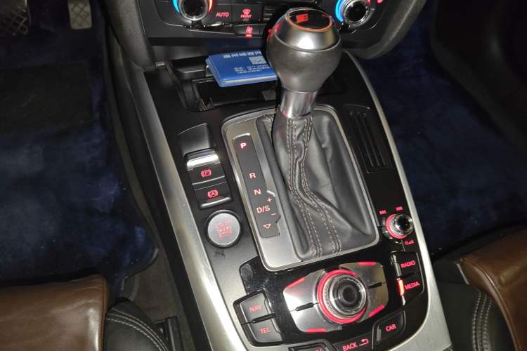 Used Audi S5 2012 S5 3.0T Cabriolet Gear Lever
