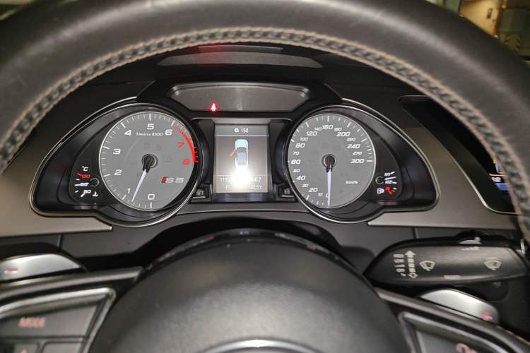 Used Audi S5 2012 S5 3.0T Cabriolet Instrument Cluster