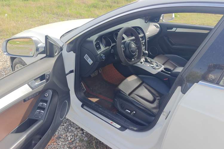 Used Audi S5 2012 S5 3.0T Sportback Interior 1