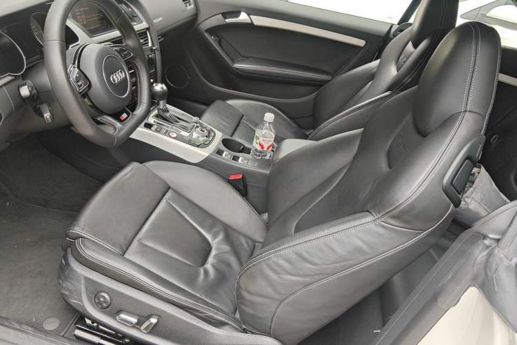 Used Audi S5 2012 S5 3.0T Cabriolet Left Front Seat