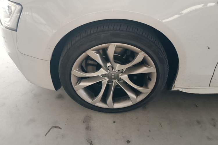 Used Audi S5 2012 S5 3.0T Coupe Left Front Wheel Hub