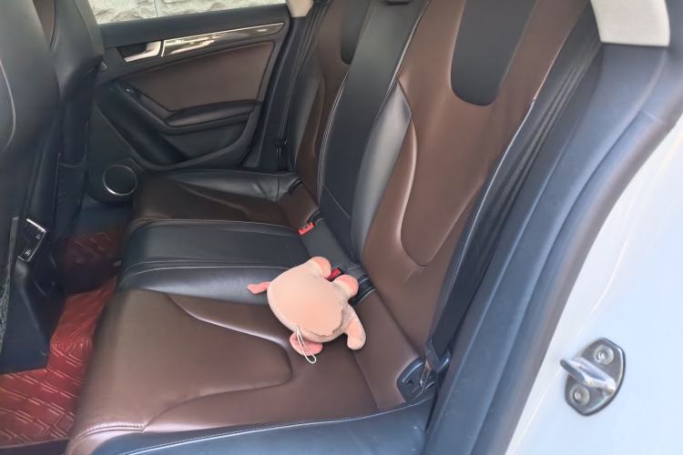 Used Audi S5 2012 S5 3.0T Sportback Left Rear Seat