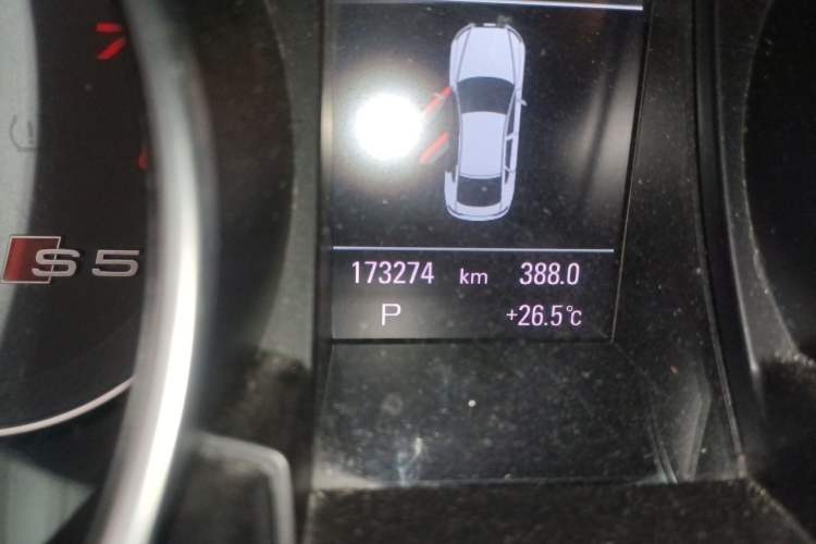 Used Audi S5 2012 S5 3.0T Sportback Odometer Close Up
