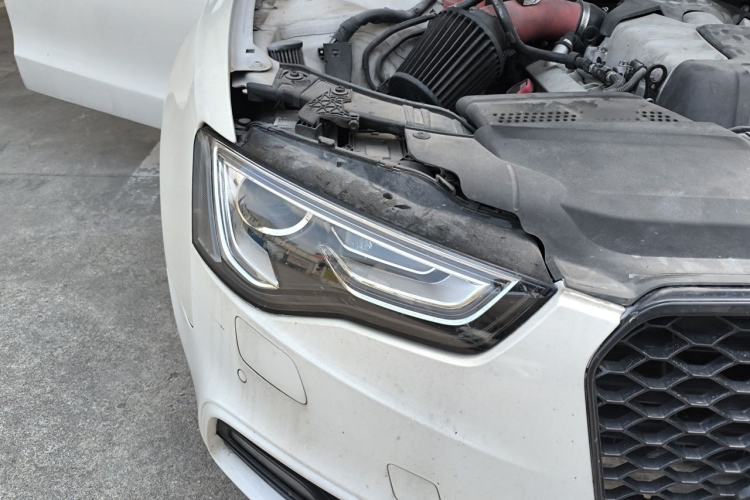 Used Audi S5 2012 S5 3.0T Sportback Right Front Headlight
