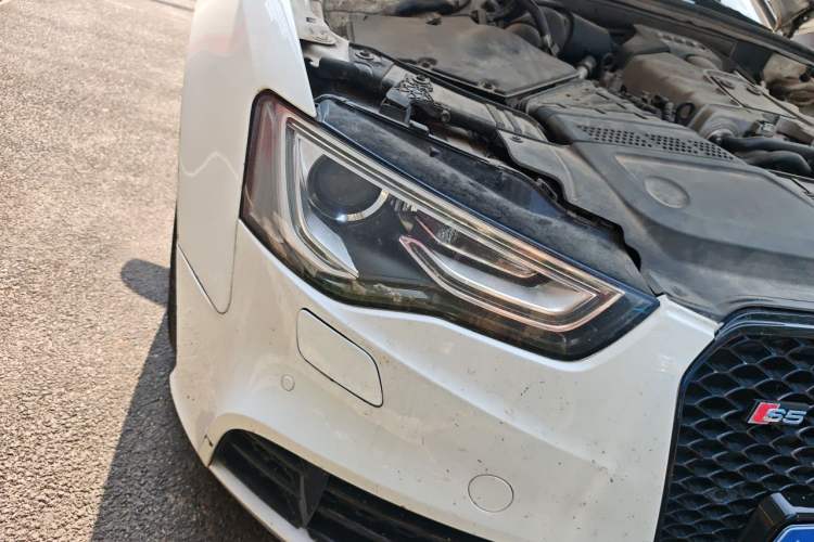 Used Audi S5 2012 S5 3.0T Sportback Right Front Headlight