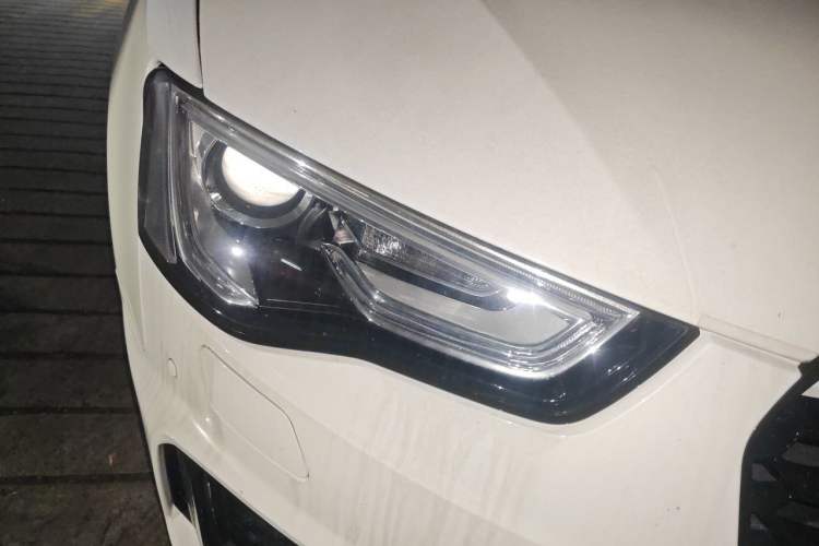 Used Audi S5 2012 S5 3.0T Sportback Right Front Headlight