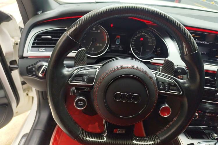 Used Audi S5 2012 S5 3.0T Cabriolet Steering Wheel