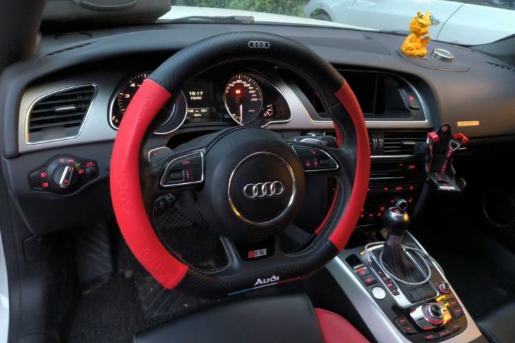 Used Audi S5 2012 S5 3.0T Coupe Steering Wheel