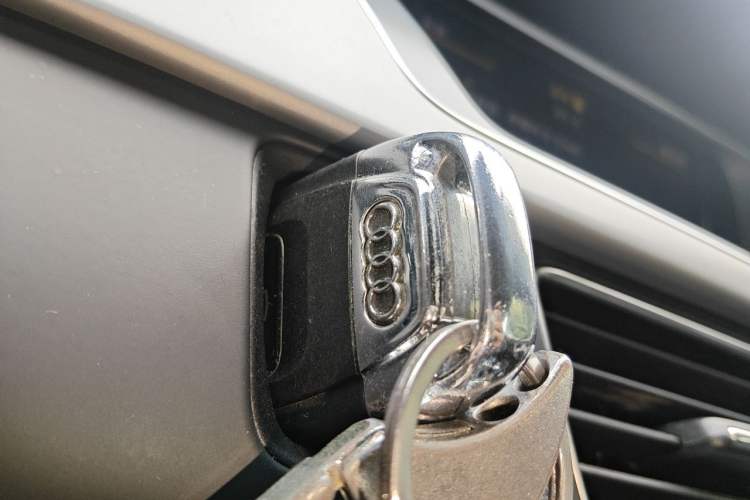 Used Audi S5 2012 S5 3.0T Cabriolet Vehicle Key