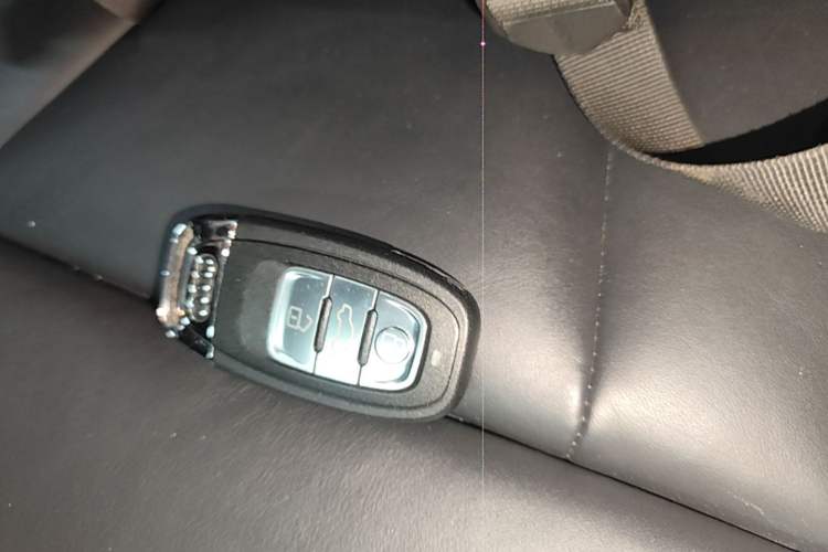 Used Audi S5 2012 S5 3.0T Sportback Vehicle Key