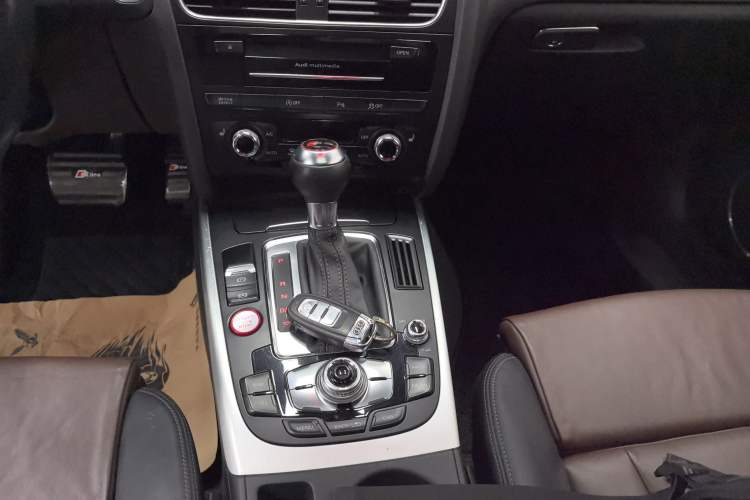 Used Audi S5 2016 S5 3.0T Sportback Gear Lever