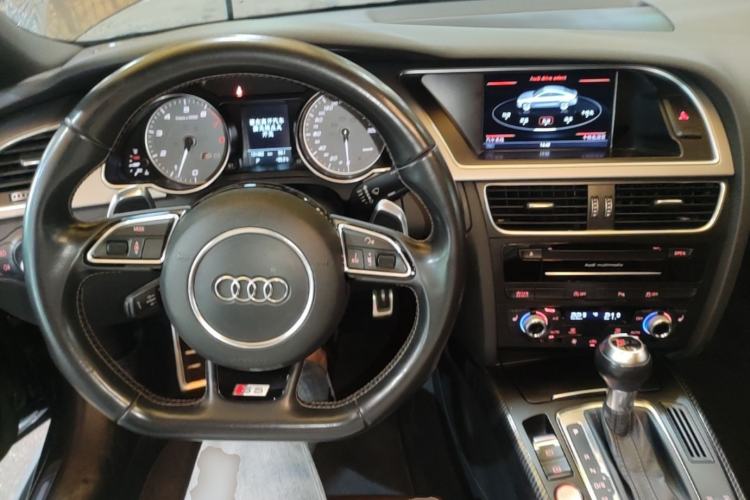 Used Audi S5 2016 S5 3.0T Sportback Center Console