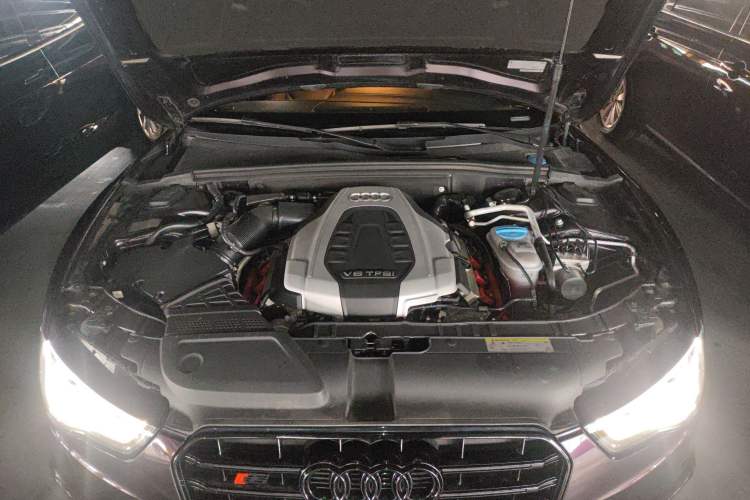 Used Audi S5 2016 S5 3.0T Sportback Engine Bay
