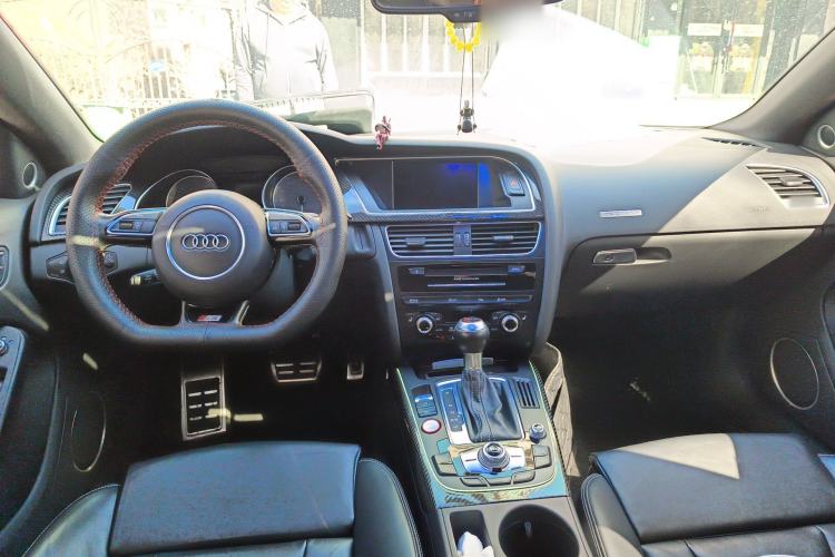 Used Audi S5 2016 S5 3.0T Sportback Center Console