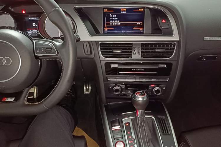 Used Audi S5 2016 S5 3.0T Sportback Audio And AC Panel