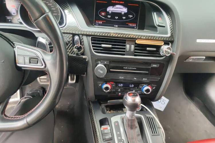 Used Audi S5 2016 S5 3.0T Sportback Audio And AC Panel