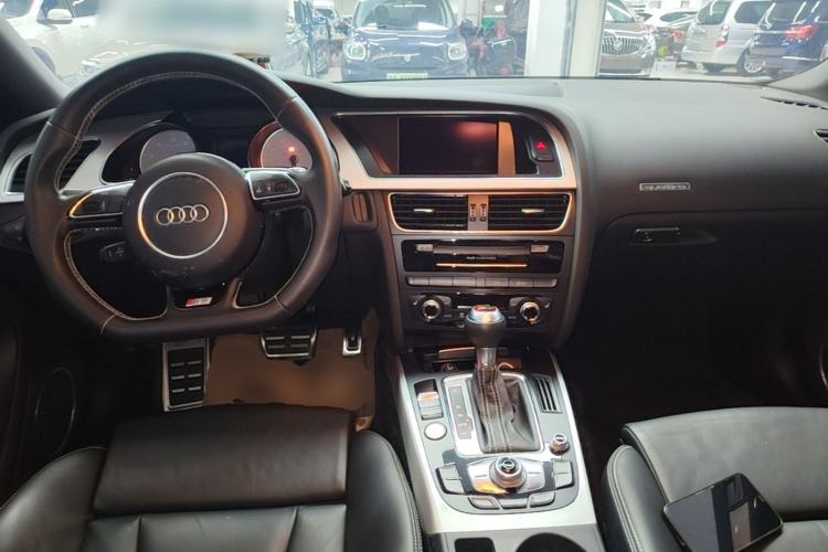 Used Audi S5 2016 S5 3.0T Sportback Center Console