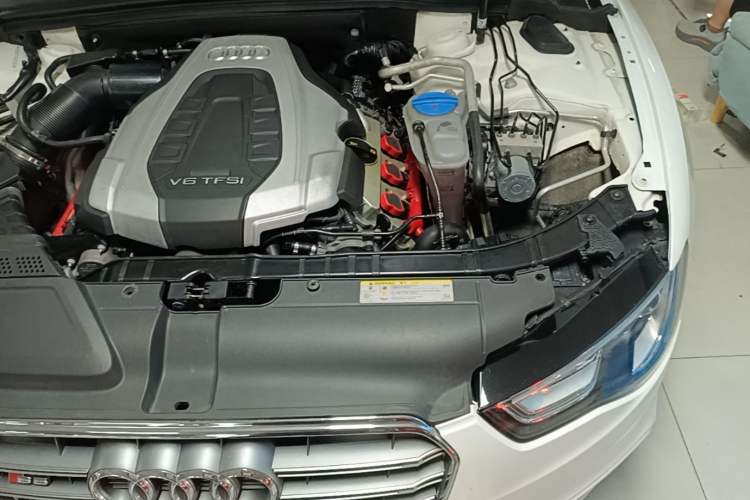 Used Audi S5 2016 S5 3.0T Sportback Engine Bay Left