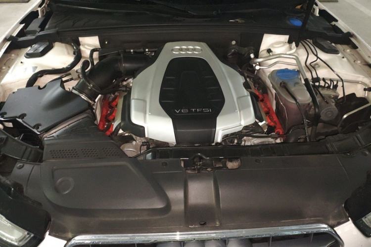 Used Audi S5 2016 S5 3.0T Sportback Engine Bay