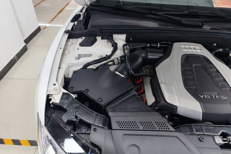 Used Audi S5 2016 S5 3.0T Sportback Engine Bay Right