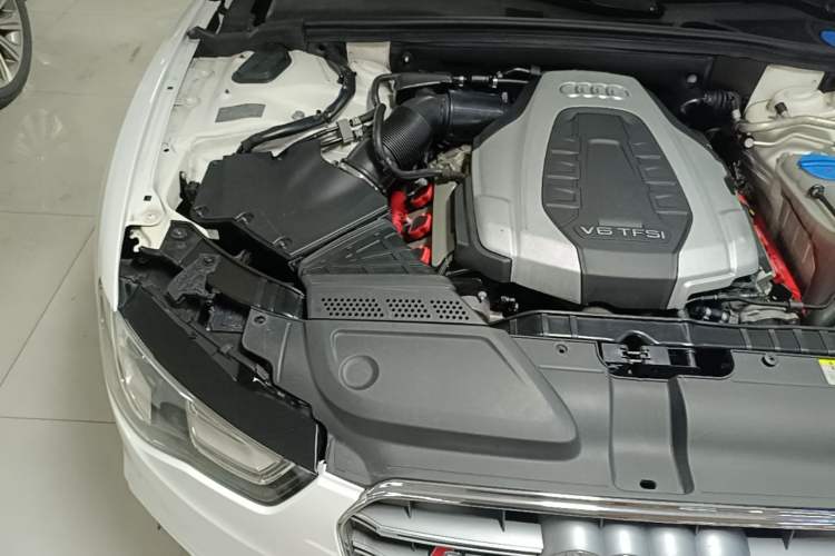 Used Audi S5 2016 S5 3.0T Sportback Engine Bay Right