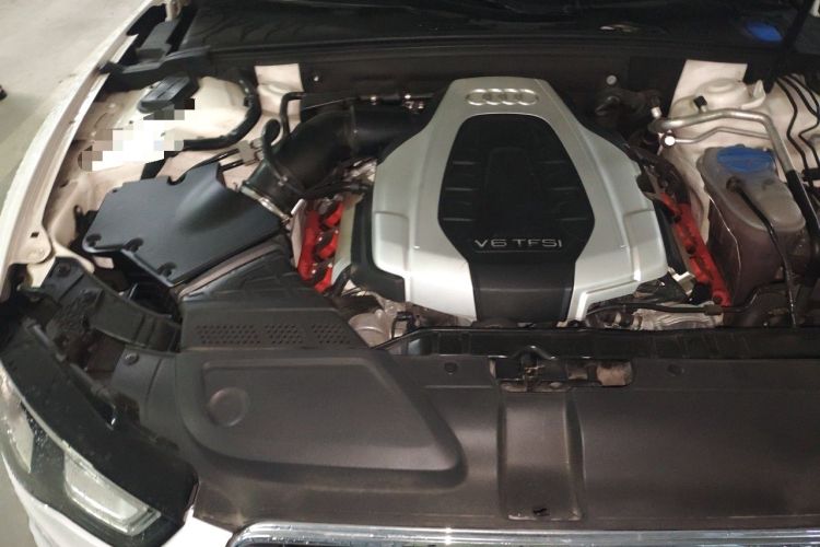 Used Audi S5 2016 S5 3.0T Sportback Engine Bay Right