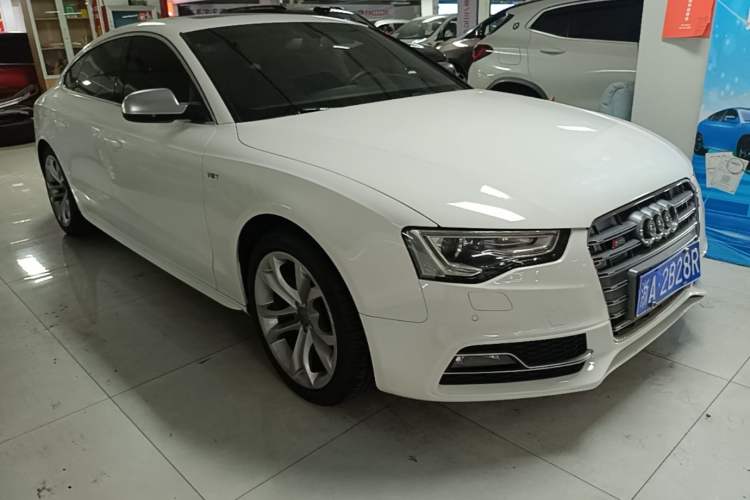 Used Audi S5 2016 S5 3.0T Sportback Front Right 45 Deg
