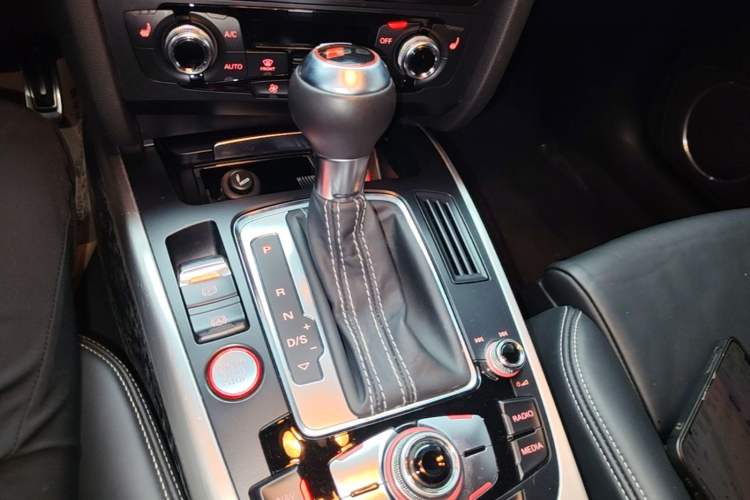 Used Audi S5 2016 S5 3.0T Sportback Gear Lever