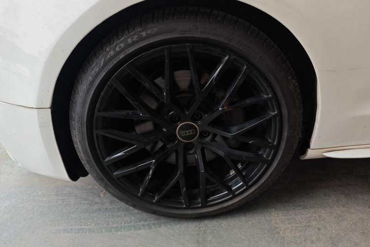 Used Audi S5 2016 S5 3.0T Sportback Left Front Wheel Hub