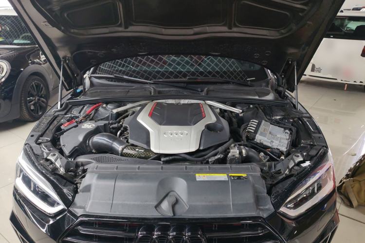 Used Audi S5 2017 S5 3.0T Sportback Engine Bay