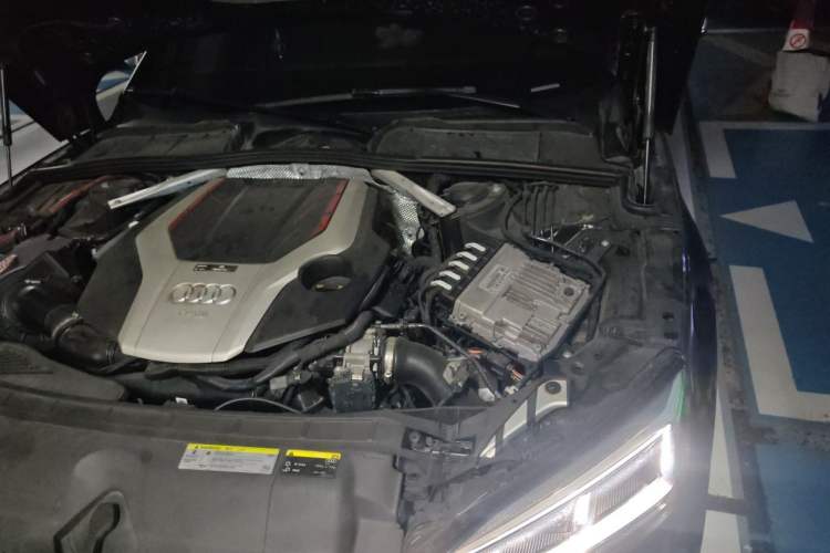Used Audi S5 2017 S5 3.0T Sportback Engine Bay Left