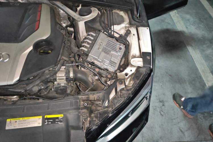 Used Audi S5 2017 S5 3.0T Sportback Engine Bay Left