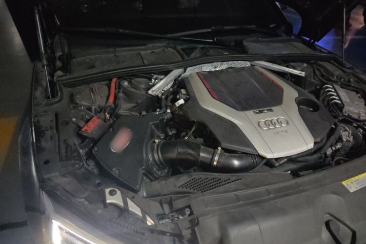 Used Audi S5 2017 S5 3.0T Sportback Engine Bay Right
